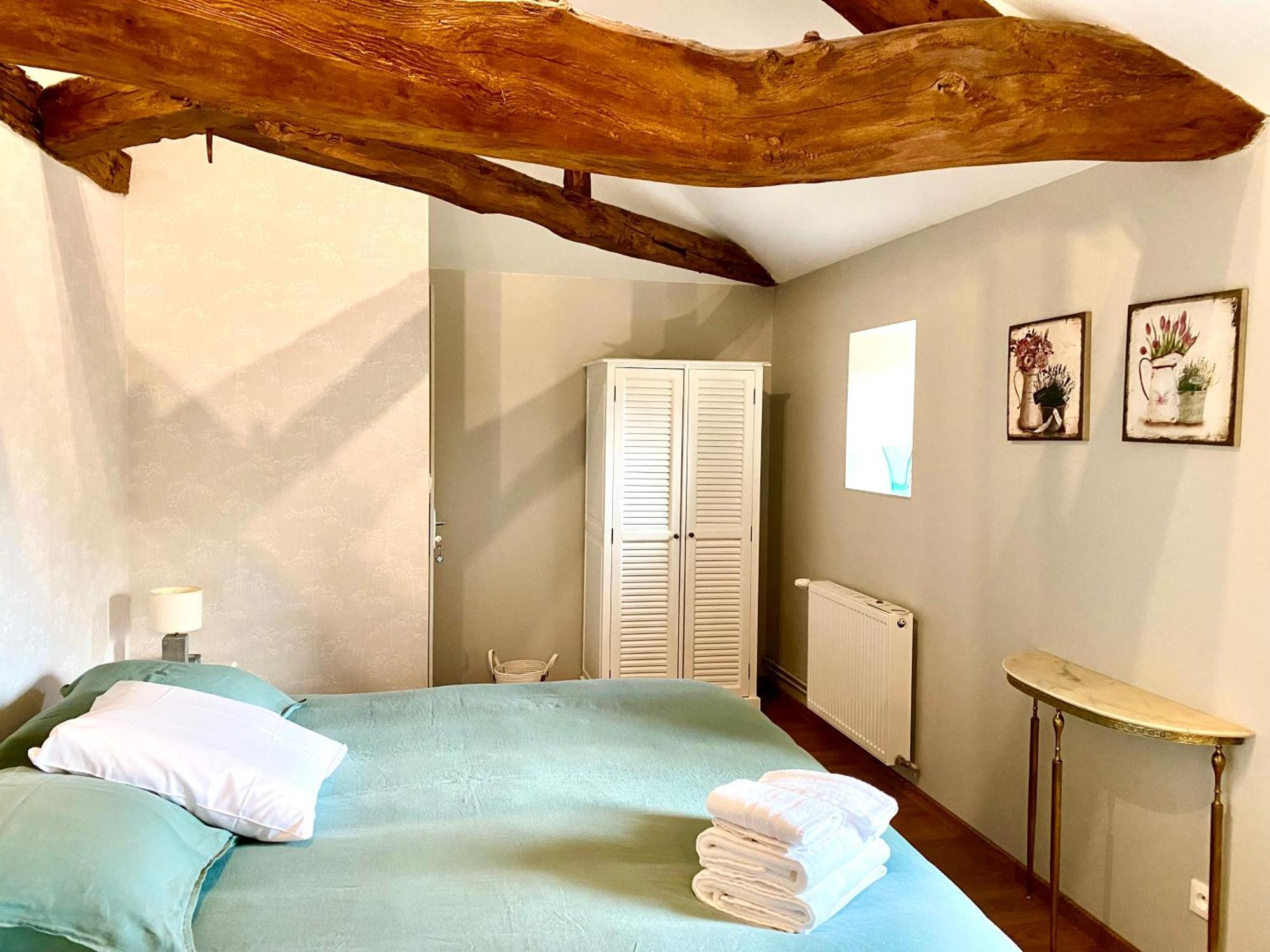 Aux Agapanthes, Chambres D'Hotes Charentaises De Charme Avec Piscine Aumagne Exterior photo